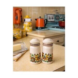 Vintage Salt & Pepper Shakers Folk Art Birds Flower Boho Korea